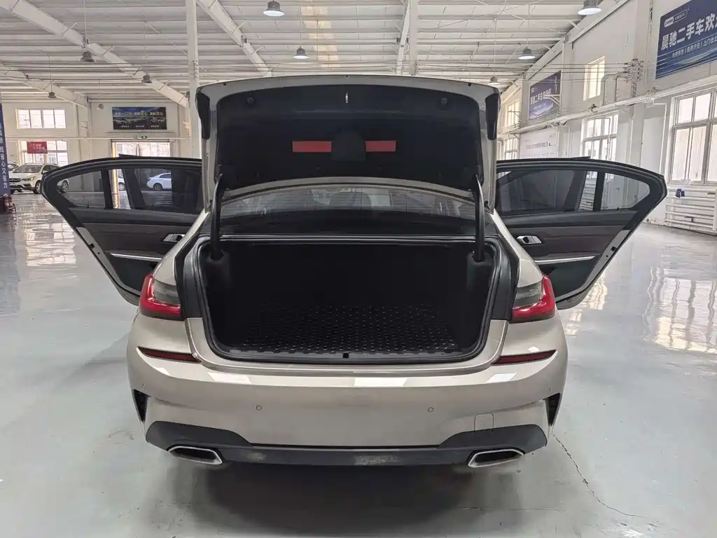 BMW 3 Series — фото 15