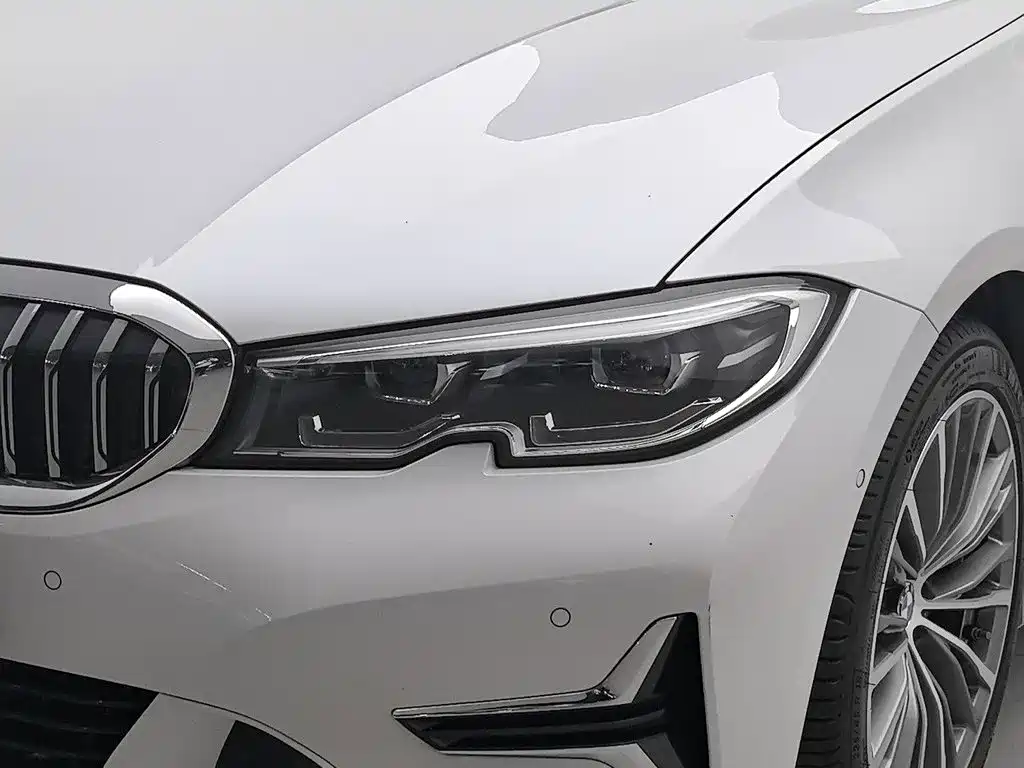 BMW 3 Series — фото 7