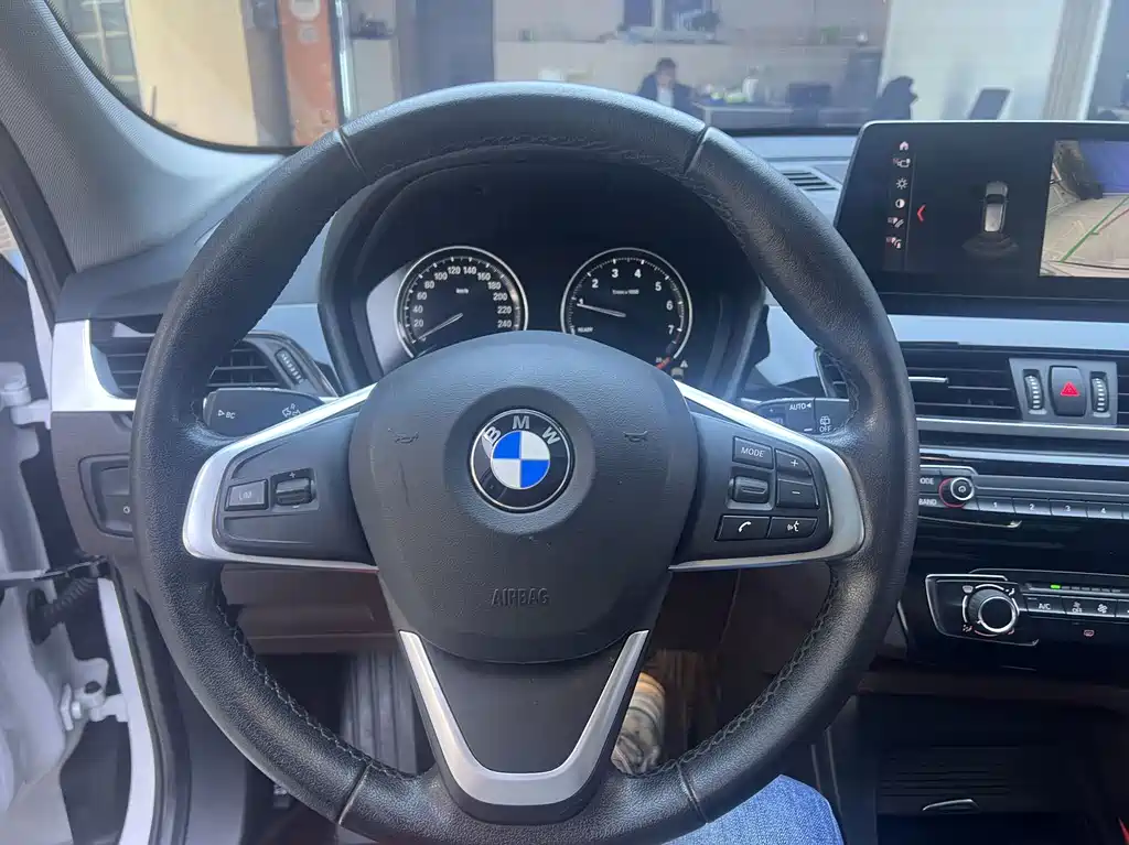 BMW X1 — фото 20