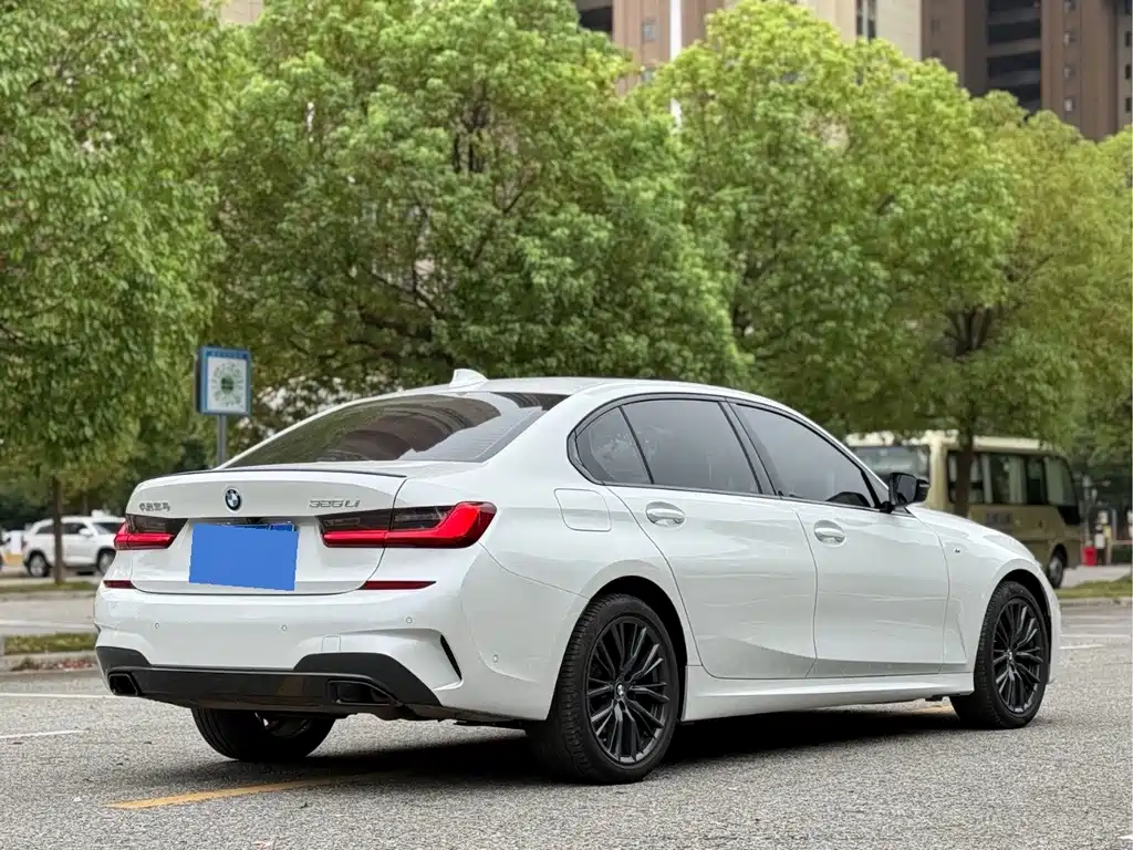 BMW 3 Series — фото 11