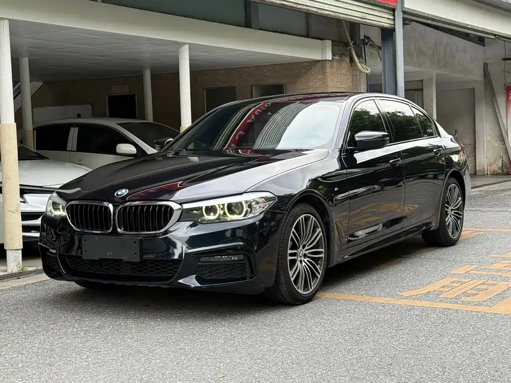 BMW 5 Series — фото 6