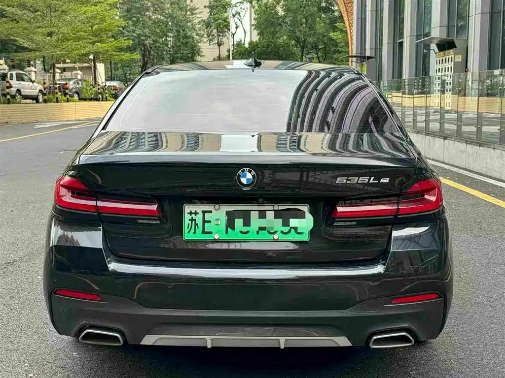 BMW 5 Series New Energy — фото 5
