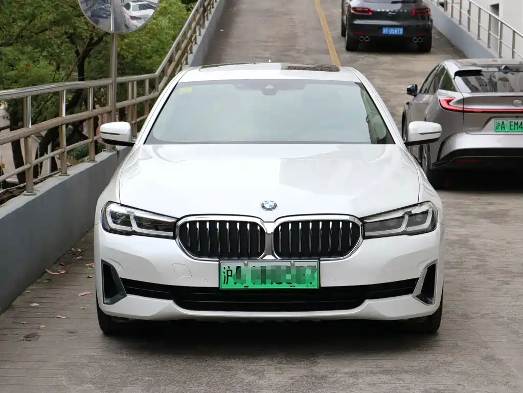 BMW 5 Series New Energy — фото 3