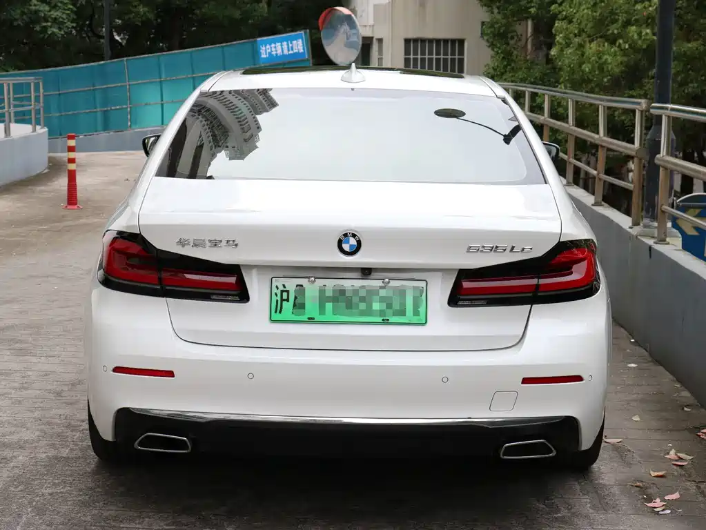 BMW 5 Series New Energy — фото 5