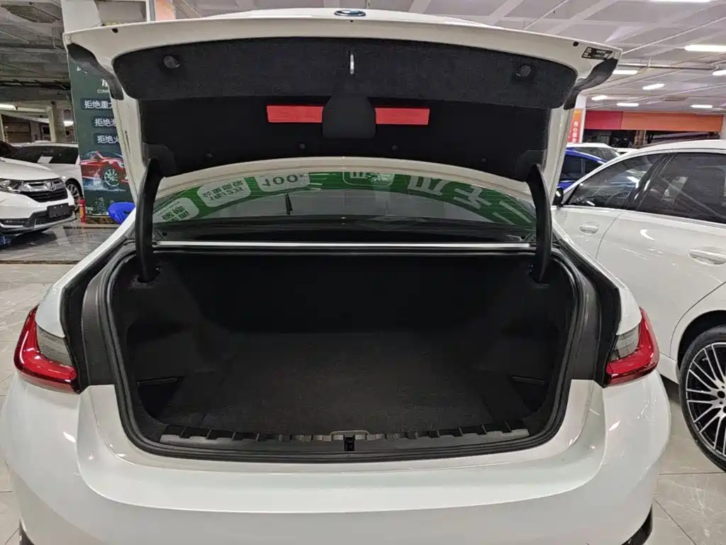 BMW i3 — фото 19