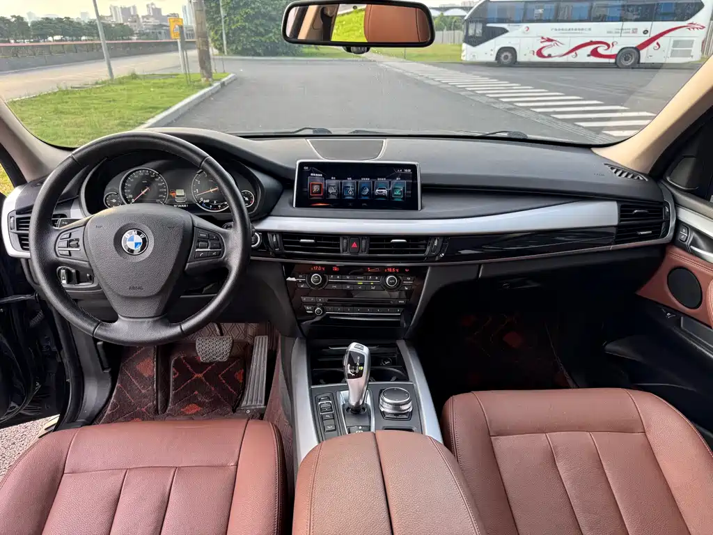 BMW X5 (Import) — фото 11