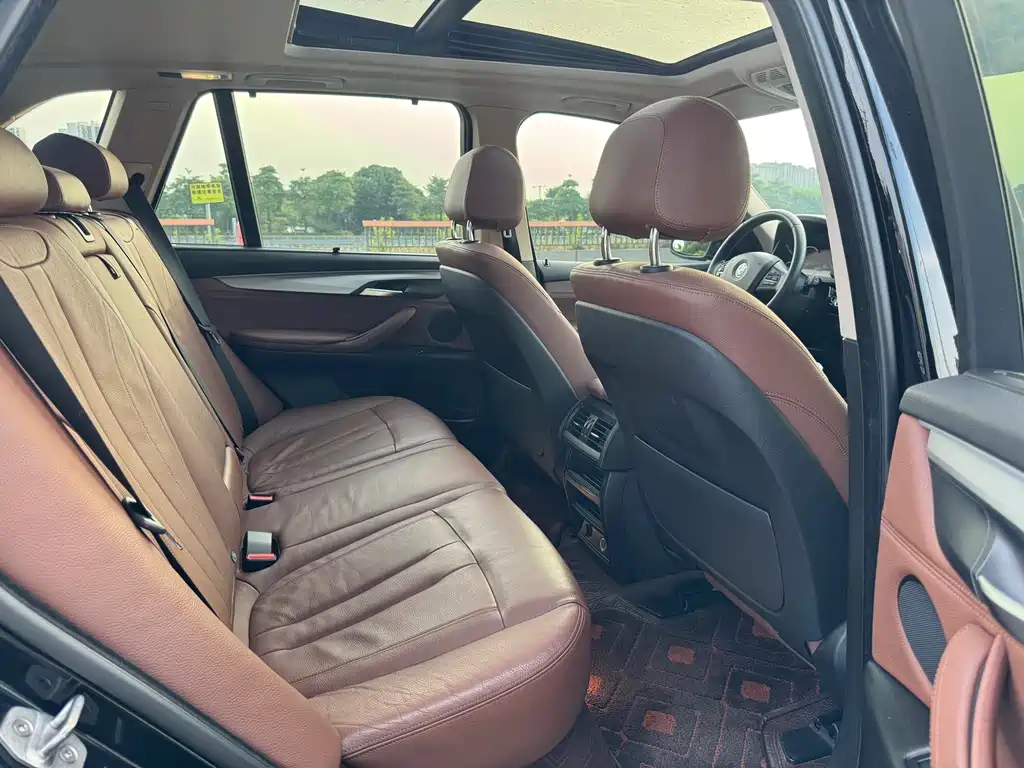 BMW X5 (Import) — фото 15