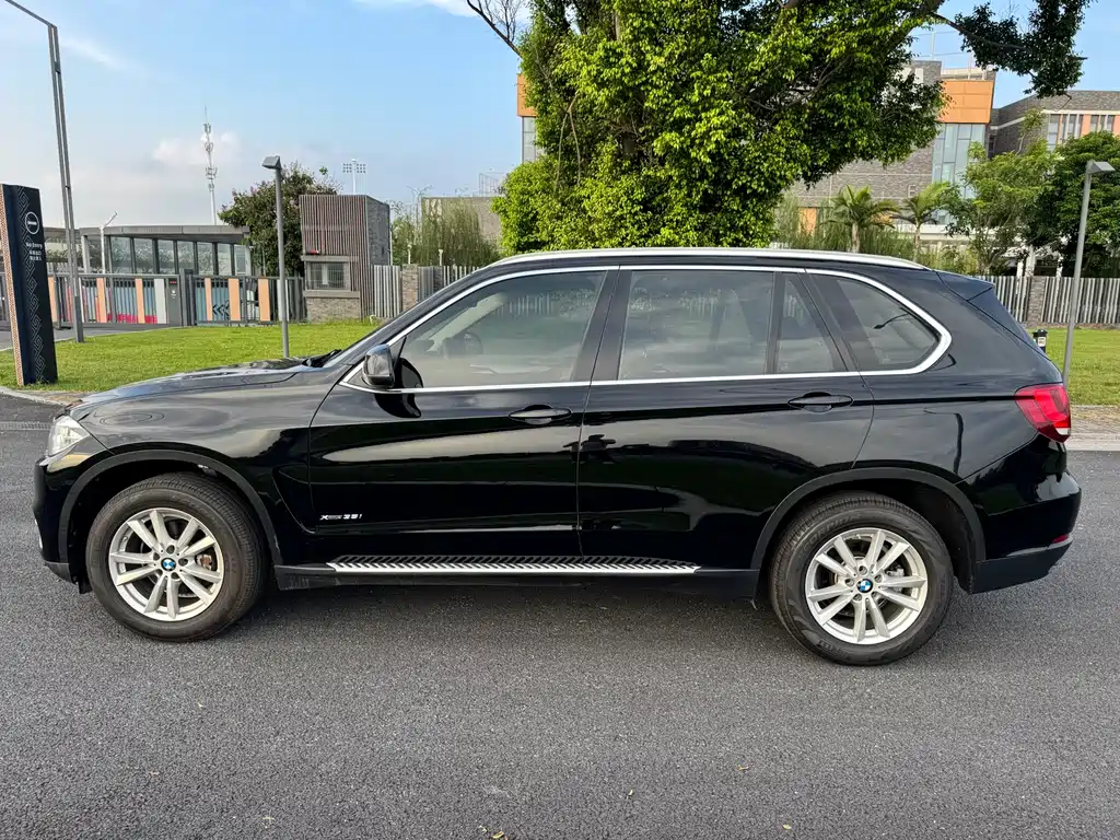 BMW X5 (Import) — фото 3