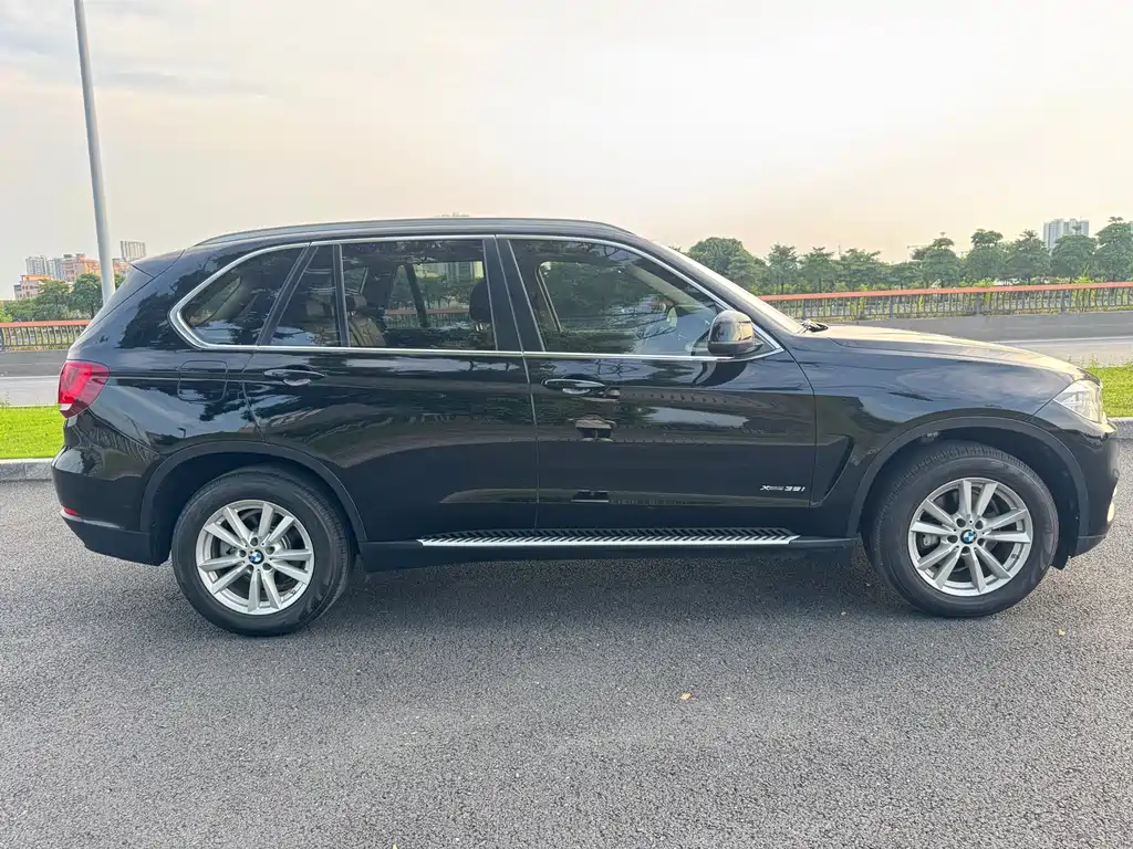 BMW X5 (Import) — фото 4