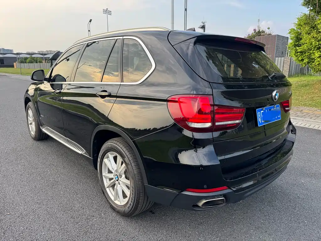 BMW X5 (Import) — фото 5