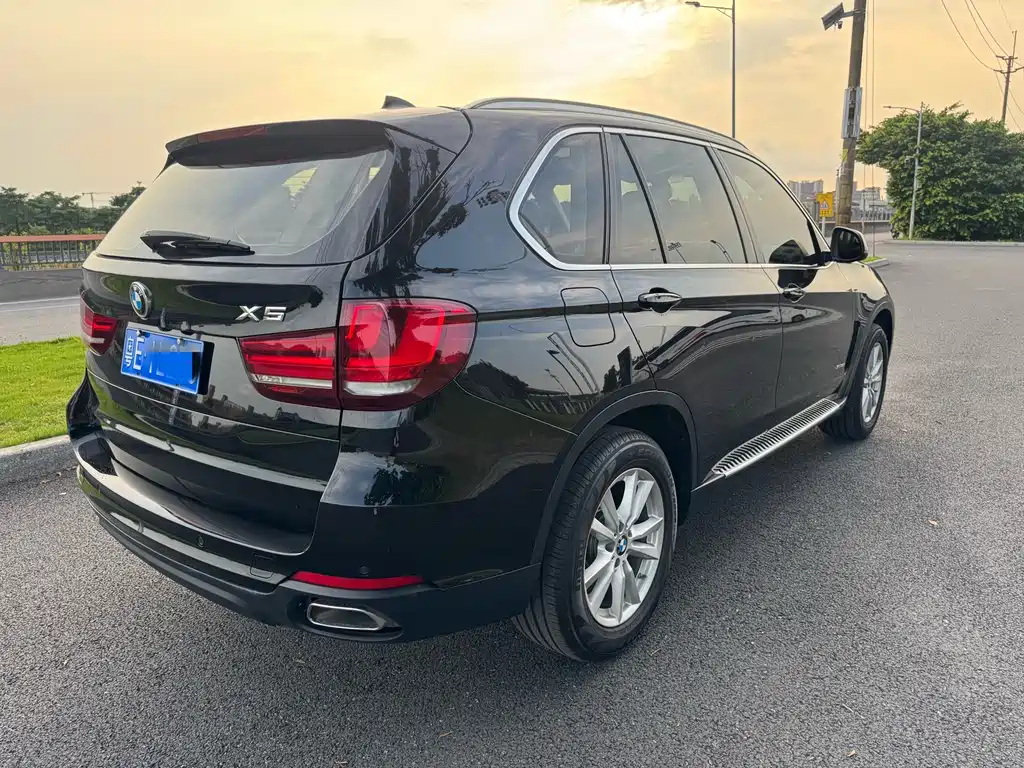 BMW X5 (Import) — фото 7