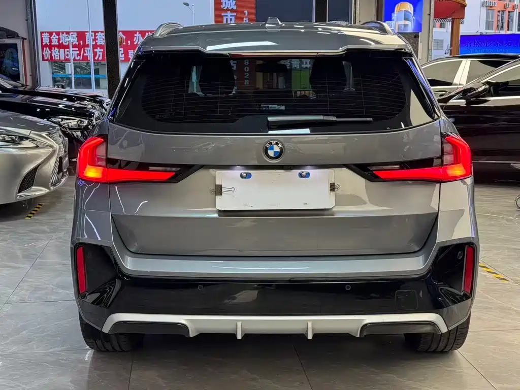 BMW X1 — фото 11