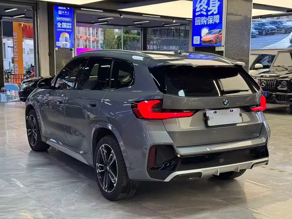 BMW X1 — фото 12