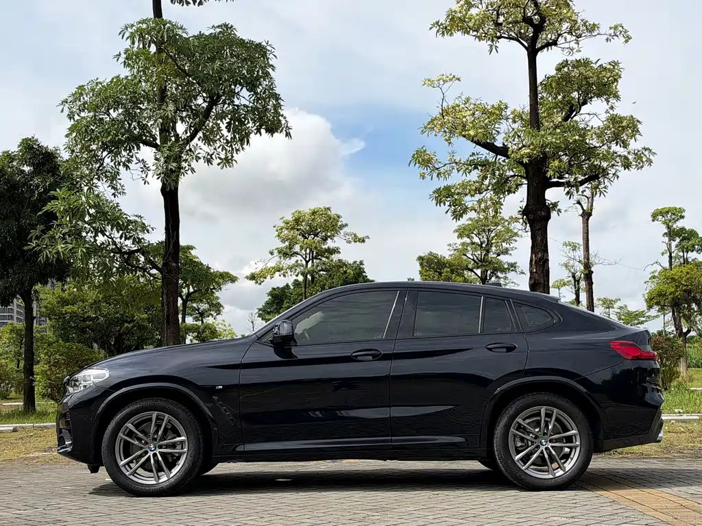 BMW X4 — фото 24