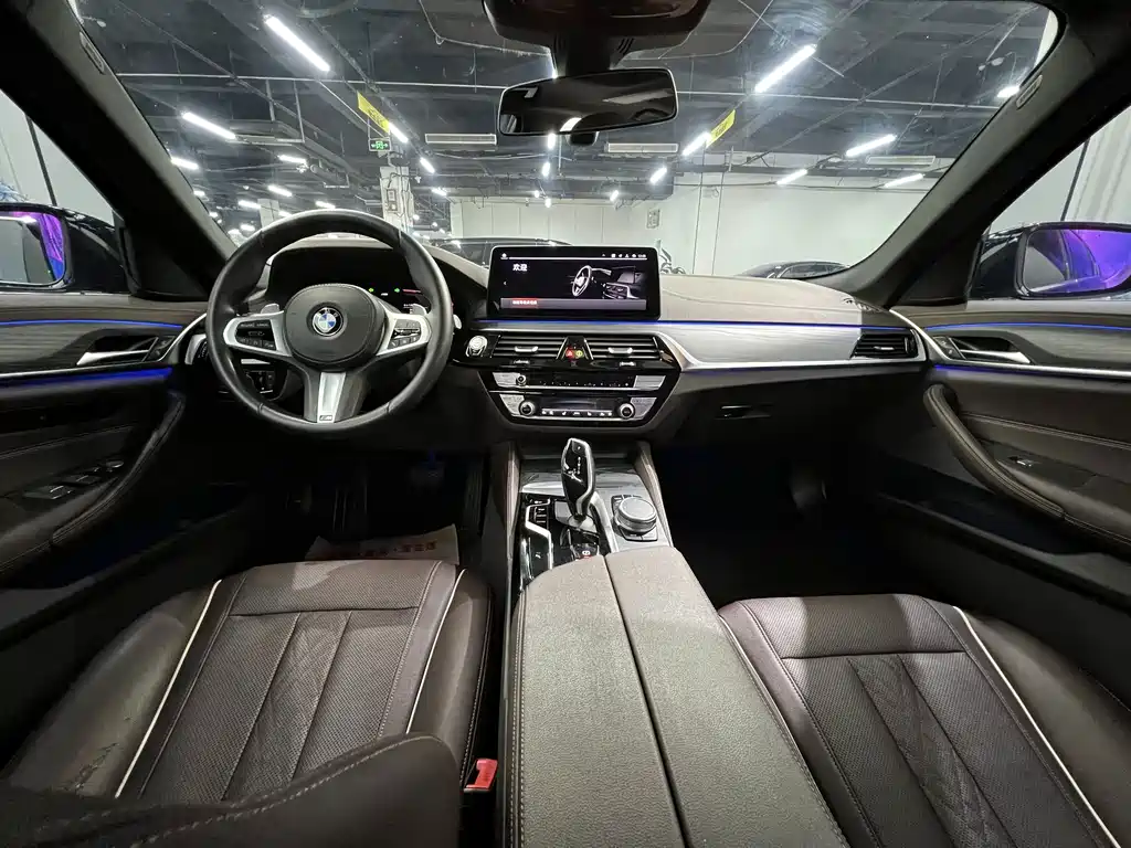 BMW 5 Series — фото 4