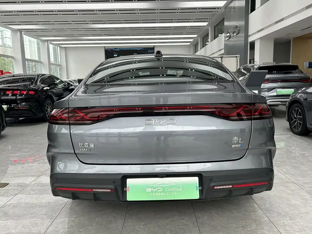 BYD Qin L — фото 9