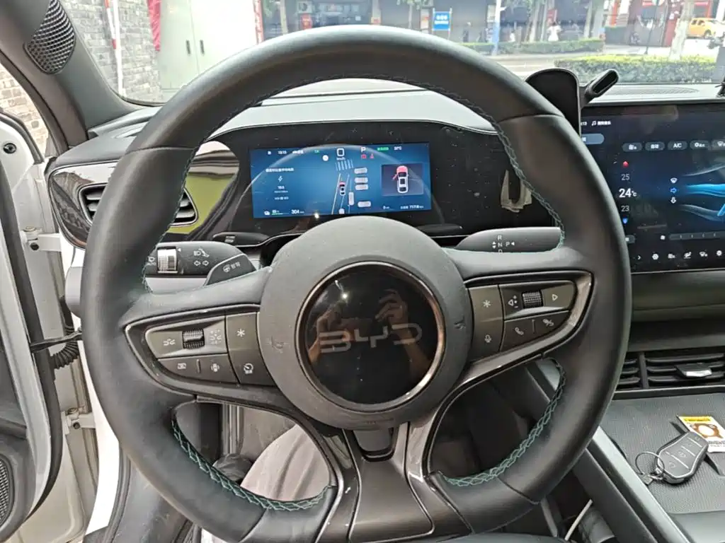 BYD Seal 06 — фото 11