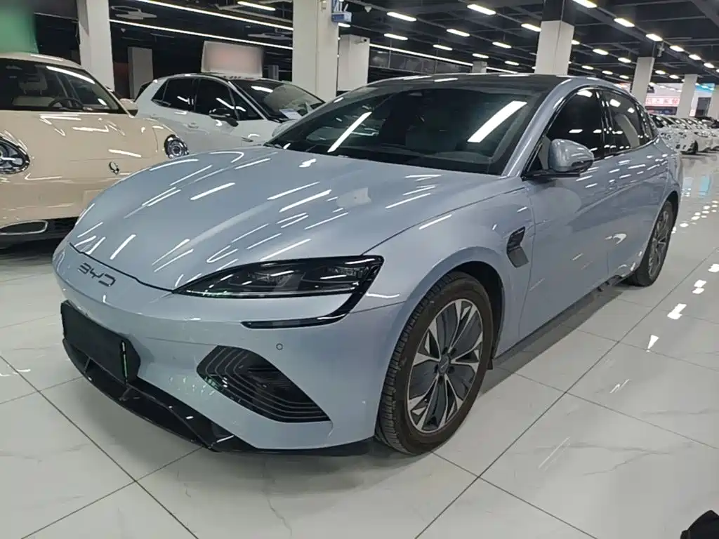 BYD Seal — фото 2