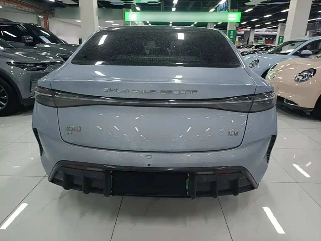 BYD Seal — фото 6