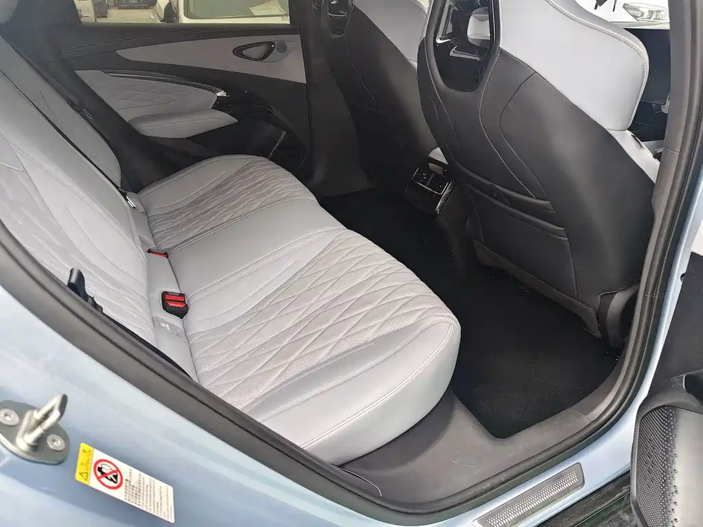 BYD Seal — фото 4