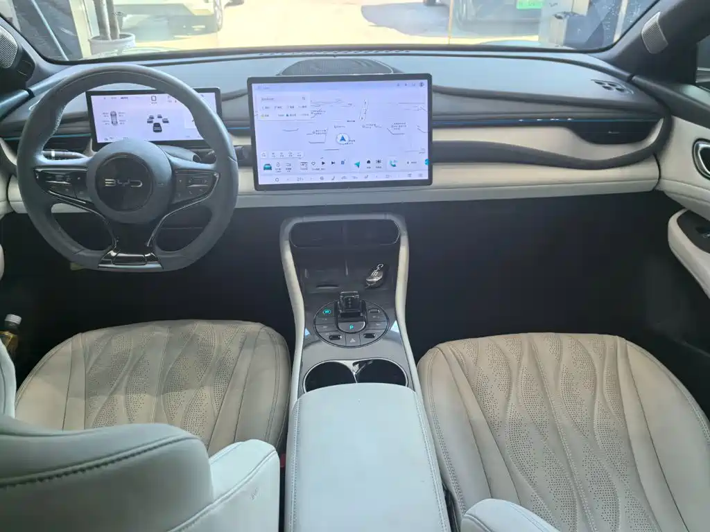 BYD Seal 06GT — фото 12