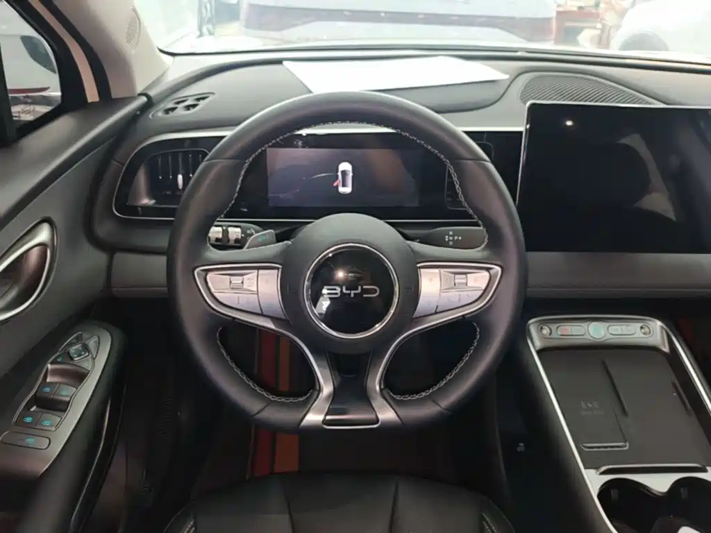 BYD Sealion 05 EV — фото 11
