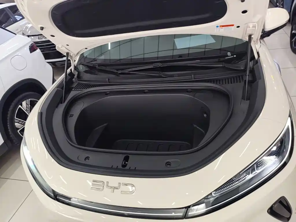 BYD Sealion 05 EV — фото 20