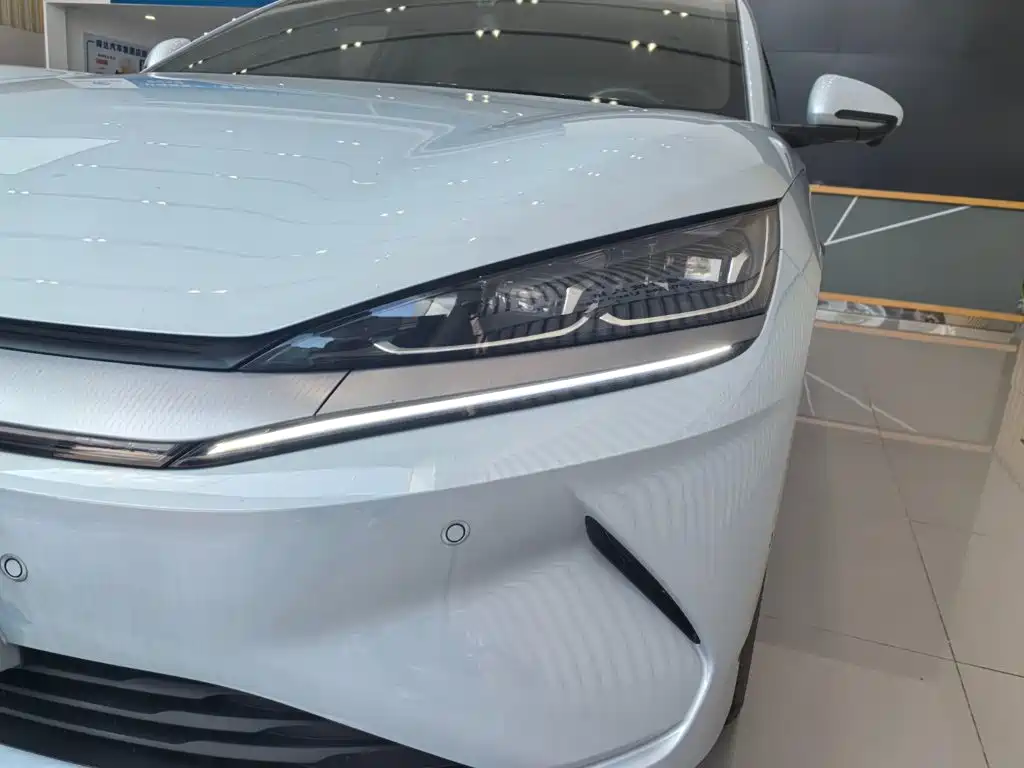 BYD Qin L — фото 4