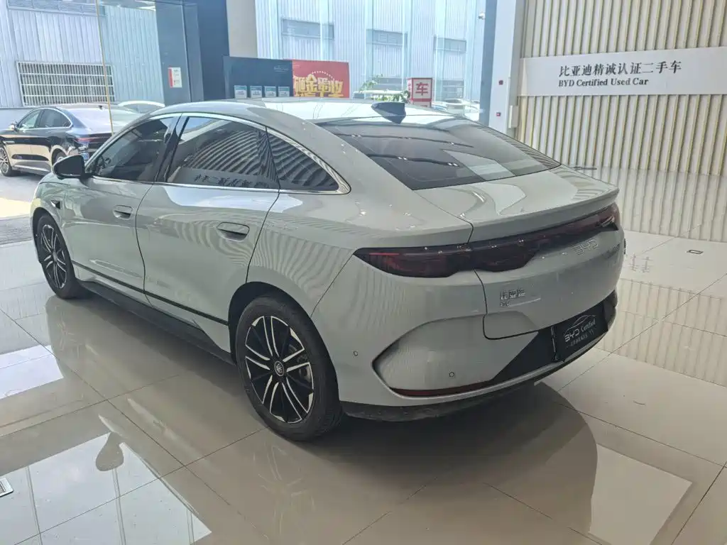 BYD Qin L — фото 10