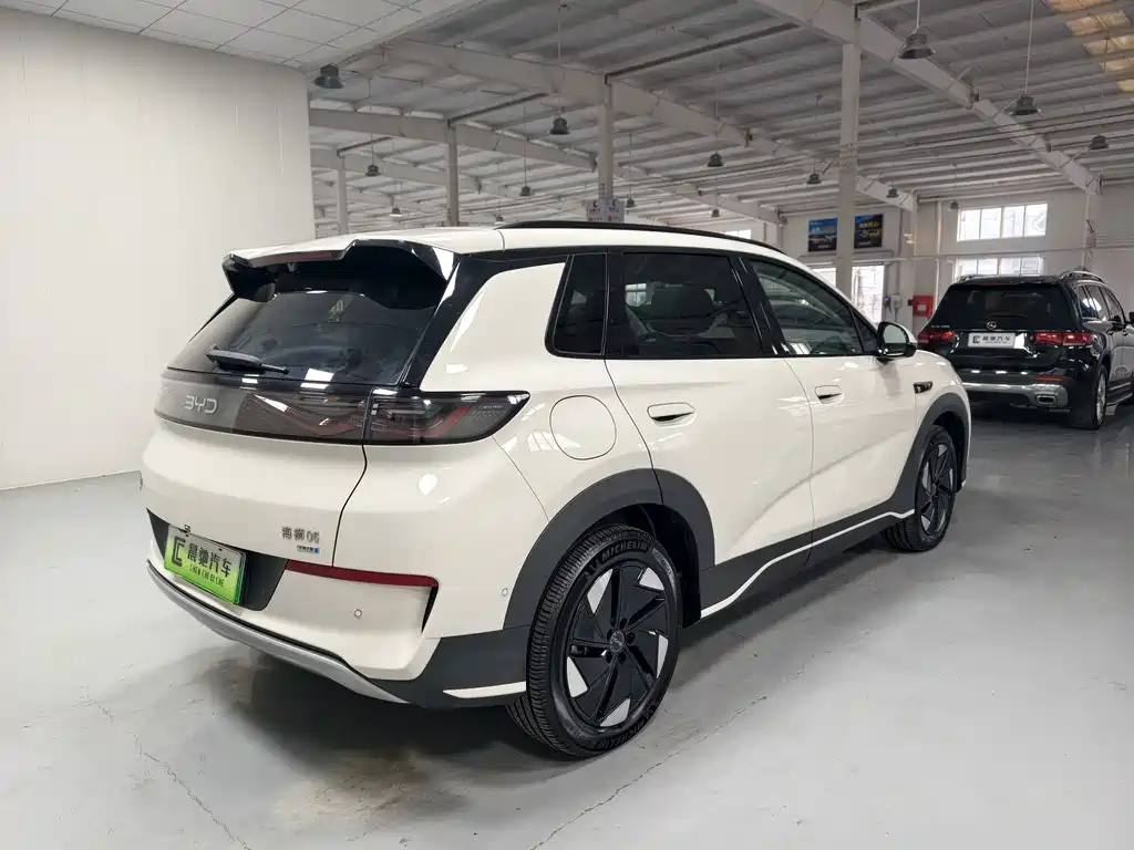 BYD Sealion 05 EV — фото 4