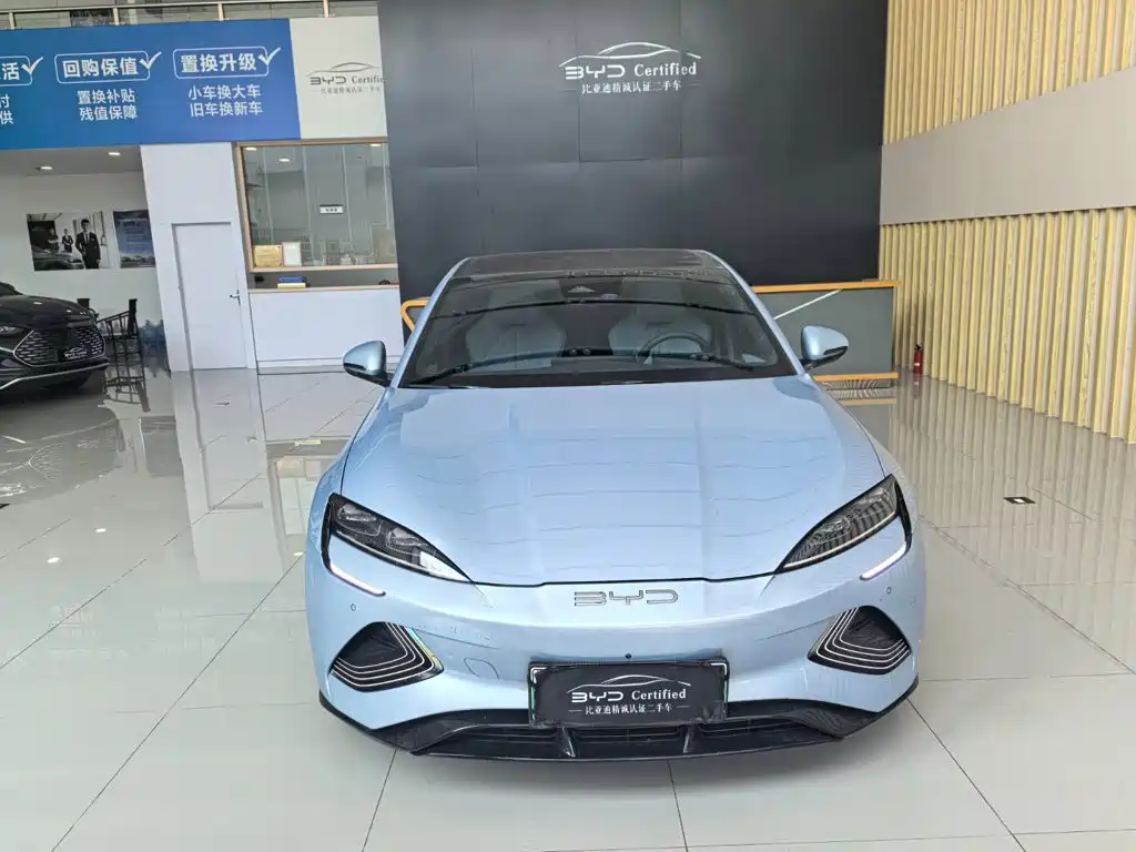 BYD Seal — фото 2