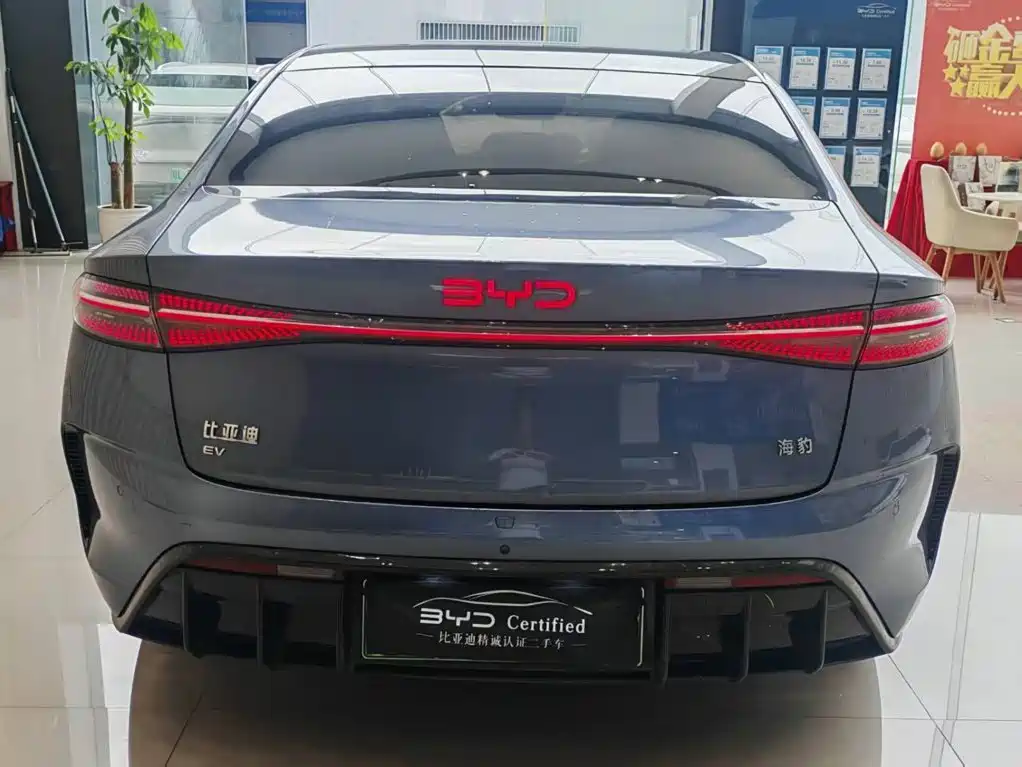 BYD Seal — фото 6