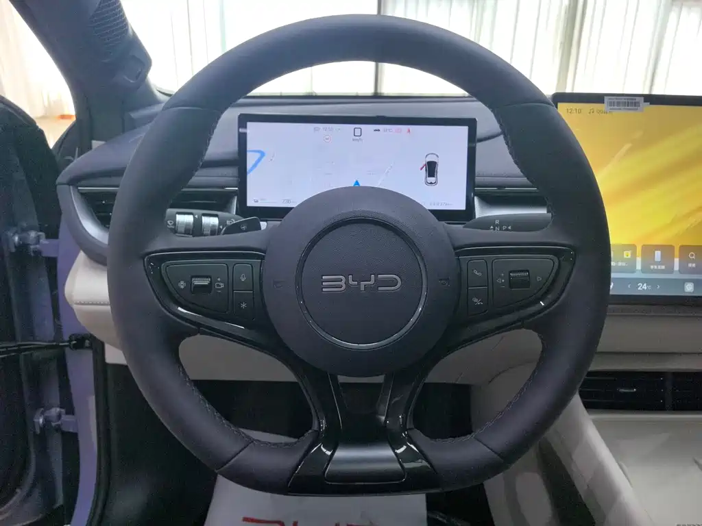 BYD Seal 06GT — фото 13