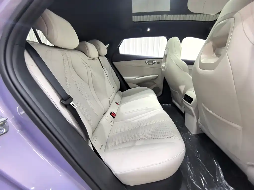 BYD Seal 06GT — фото 10