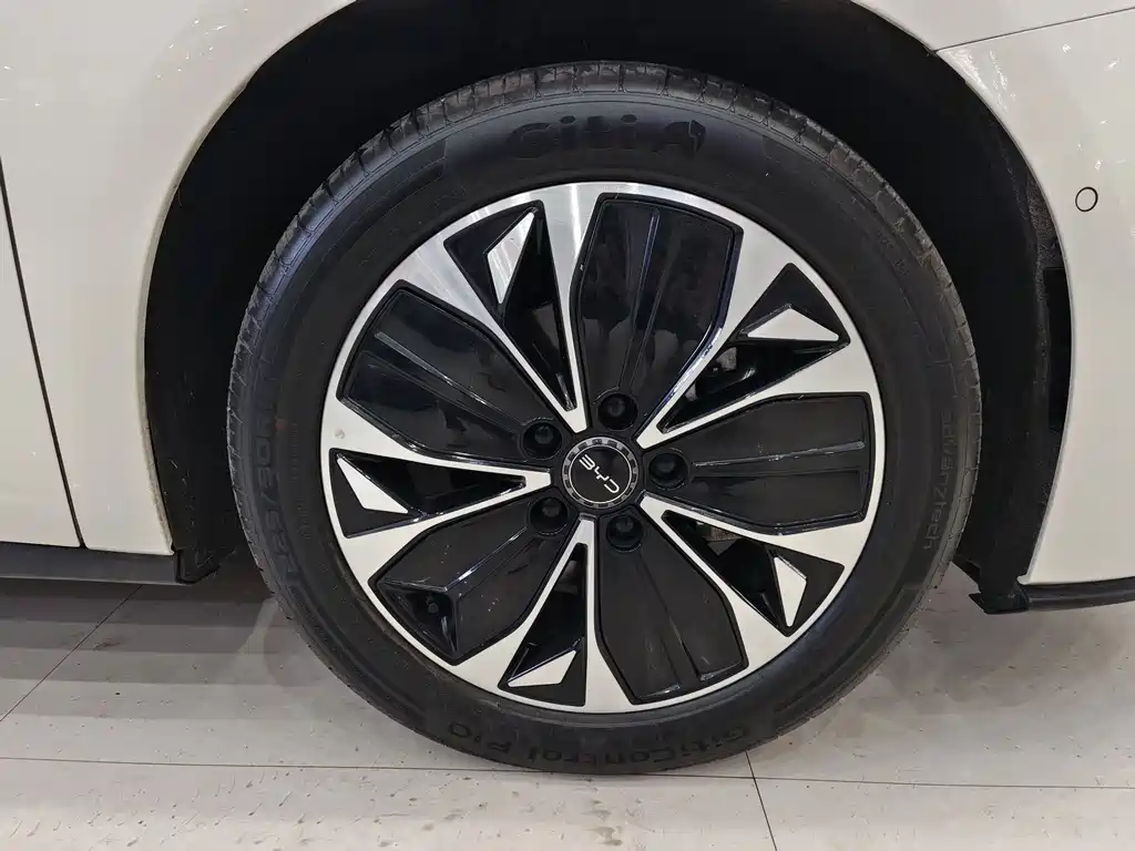 BYD Seal 07 EV — фото 16
