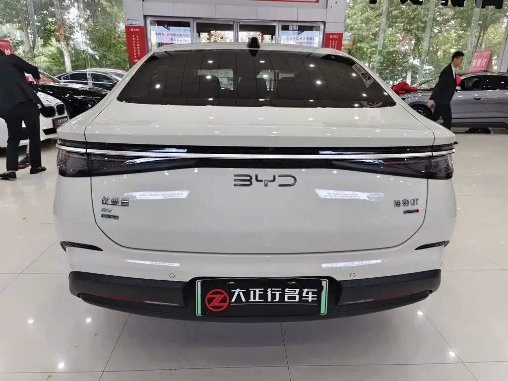 BYD Seal 07 EV — фото 5