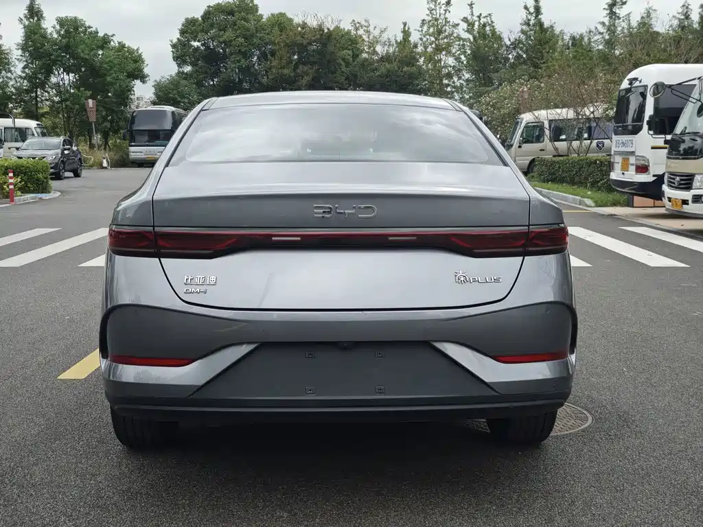 BYD Qin PLUS — фото 15