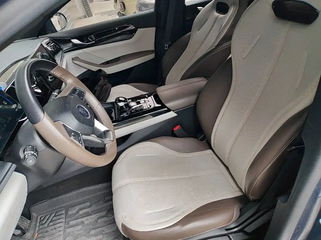 BYD Qin PLUS — фото 15