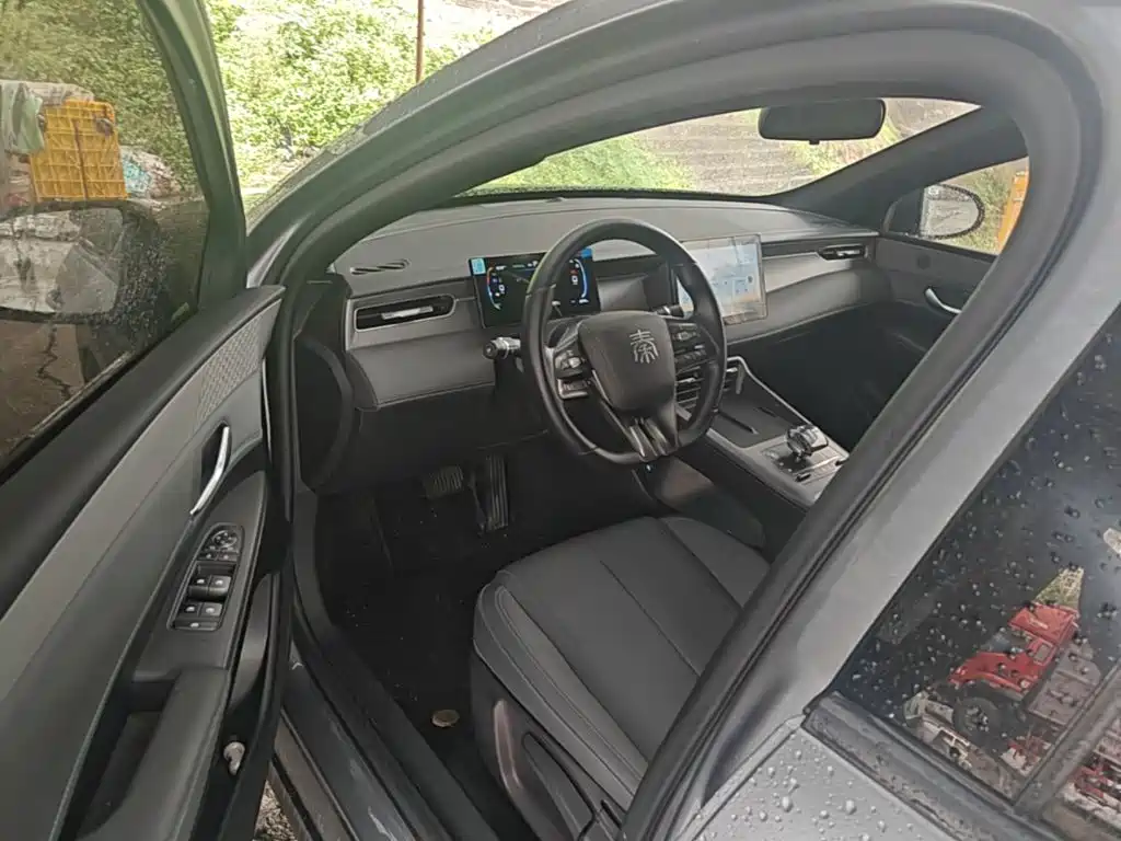 BYD Qin PLUS — фото 16