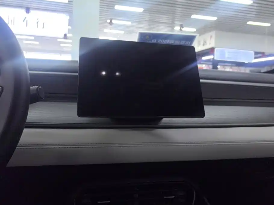 BYD Seal 05 DM-i — фото 13