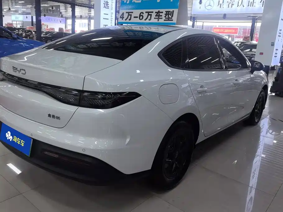BYD Seal 05 DM-i — фото 3