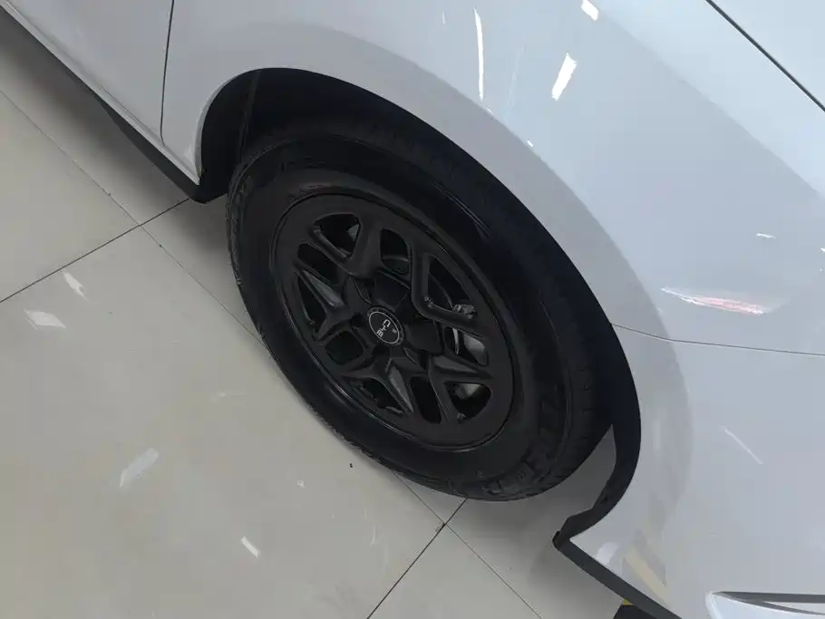 BYD Seal 05 DM-i — фото 6