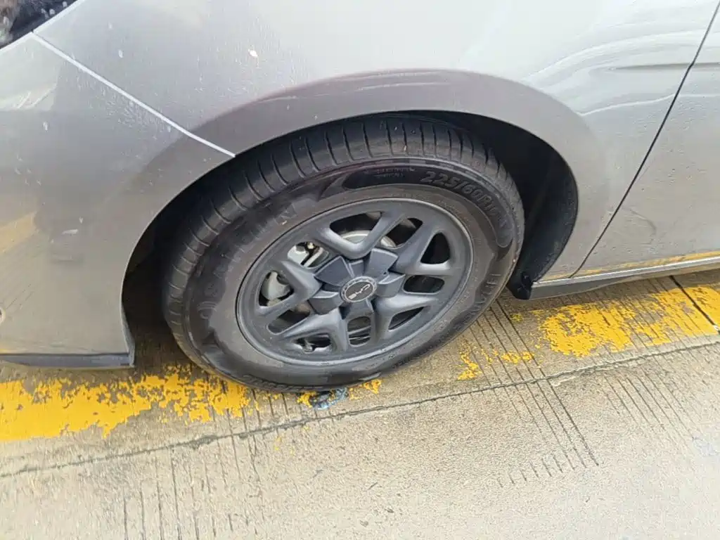 BYD Seal 05 DM-i — фото 23