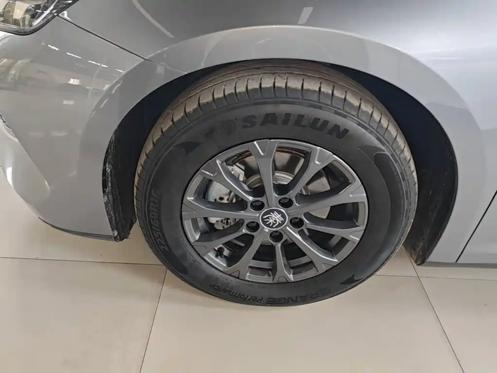 BYD Qin L — фото 23