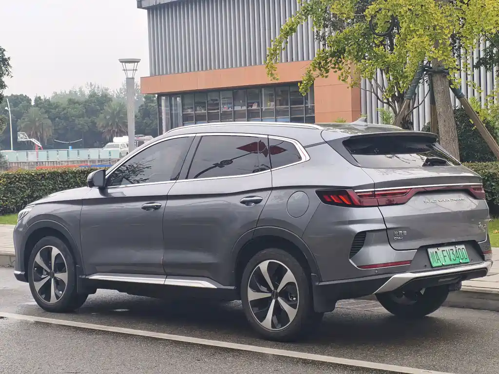 BYD PLUS New Energy — фото 12