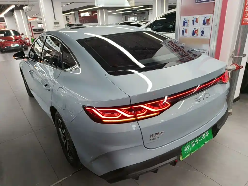 BYD Qin L — фото 5