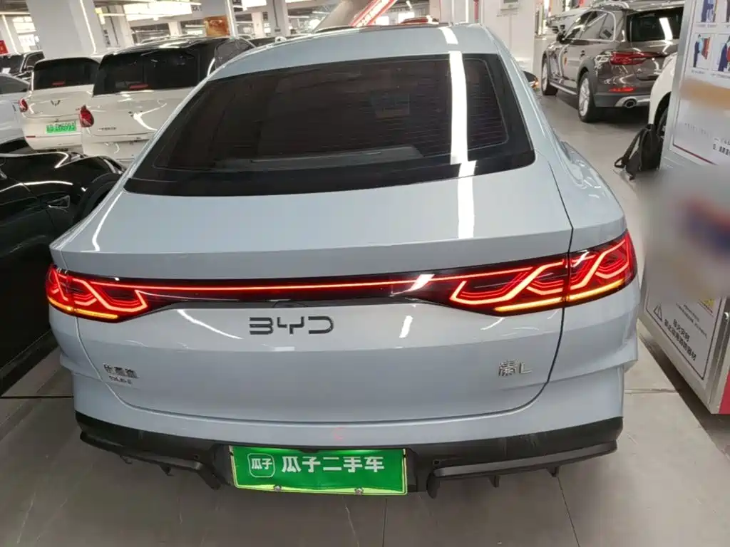 BYD Qin L — фото 6