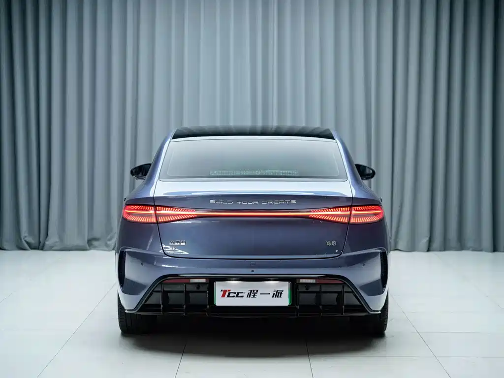 BYD Seal — фото 11