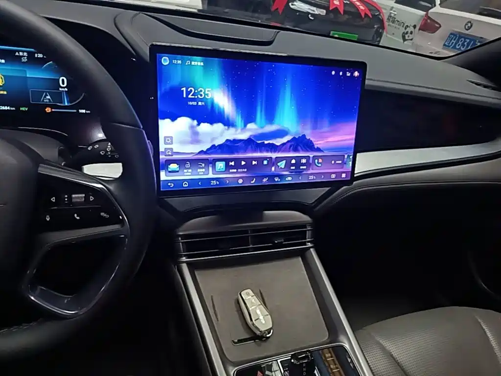 BYD Seal — фото 13
