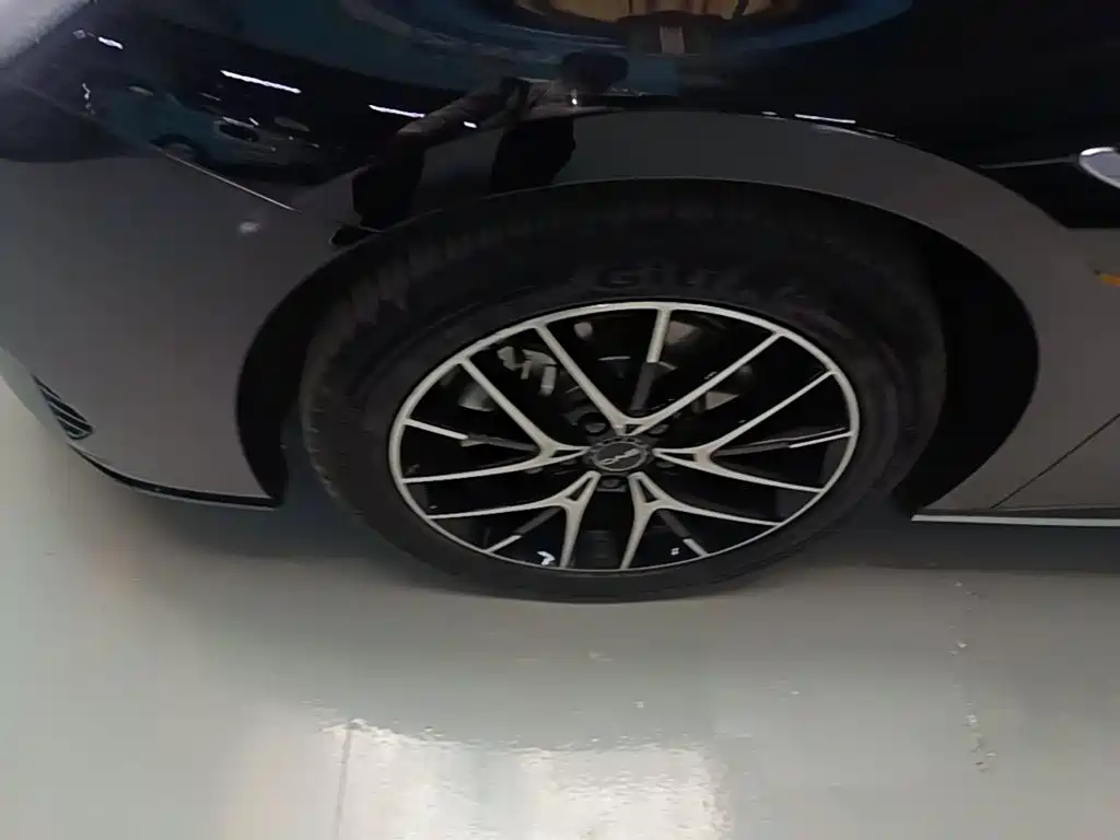 BYD Seal — фото 23